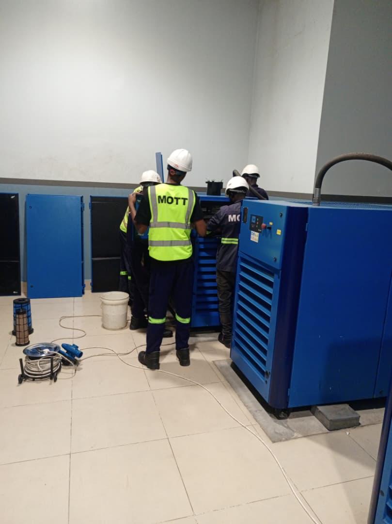 797c7b76-2c91-414a-a832-3a960d51cdf2